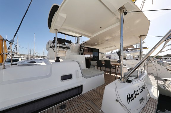 Image of Media Luna yacht #7