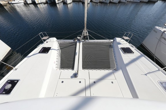 Image of Media Luna yacht #11