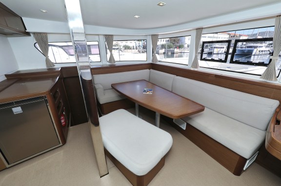 Image of Media Luna yacht #17