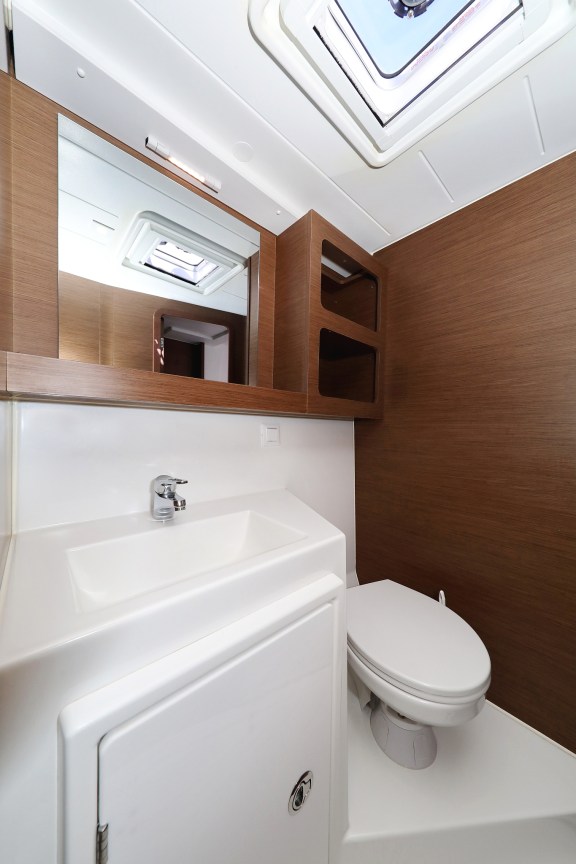 Image of Media Luna yacht #33