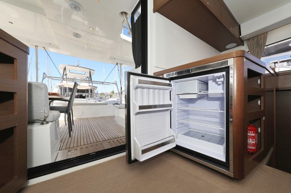 Image of Media Luna yacht #40