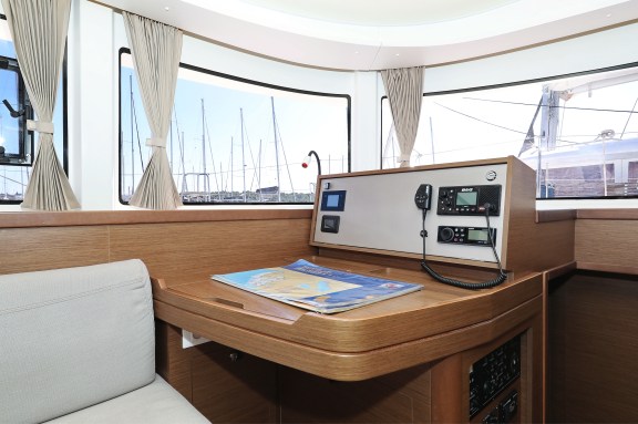 Image of Media Luna yacht #41