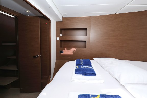 Image of Media Luna yacht #43