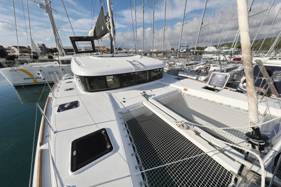 Image of La Luna yacht #12
