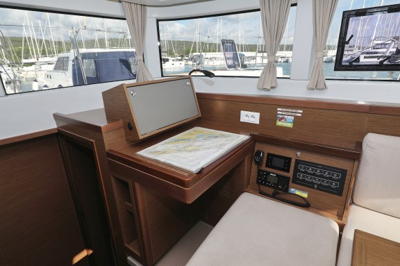 Image of La Luna yacht #22