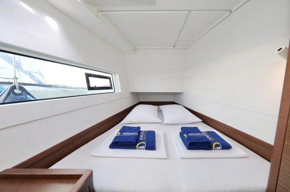 Image of La Luna yacht #27