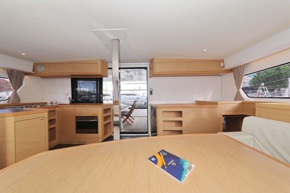 Image of Demi Doux yacht #19