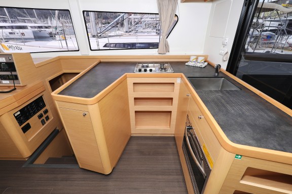 Image of Demi Doux yacht #22