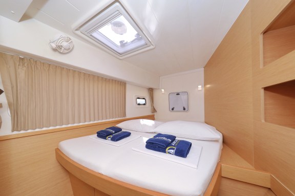 Image of Demi Doux yacht #24