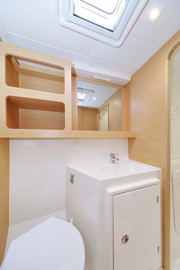 Image of Demi Doux yacht #37