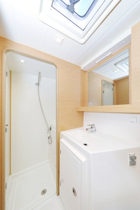 Image of Demi Doux yacht #39