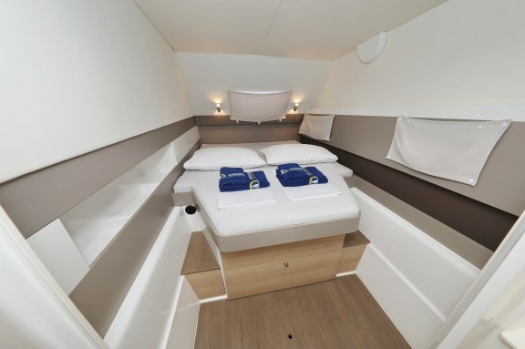 Image of Escape I yacht #24