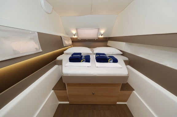 Image of Escape I yacht #28