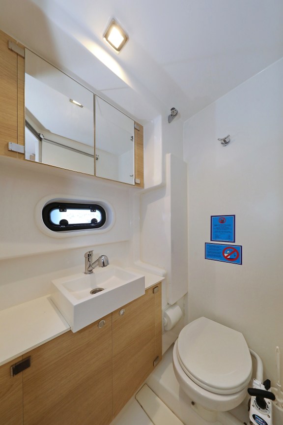 Image of Escape I yacht #37