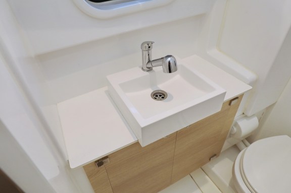 Image of Escape I yacht #38