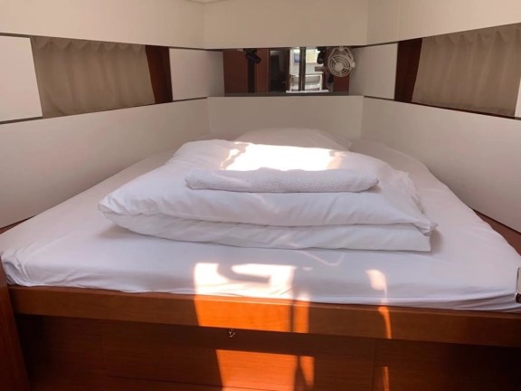 Image of Bordeaux yacht #9