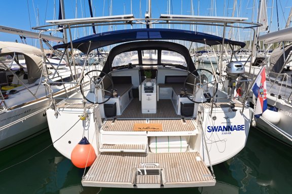 Image of Swannabe yacht #3
