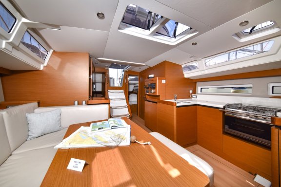 Image of Swannabe yacht #25