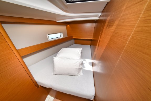 Image of Swannabe yacht #29