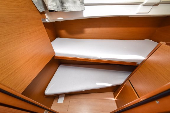 Image of Swannabe yacht #31