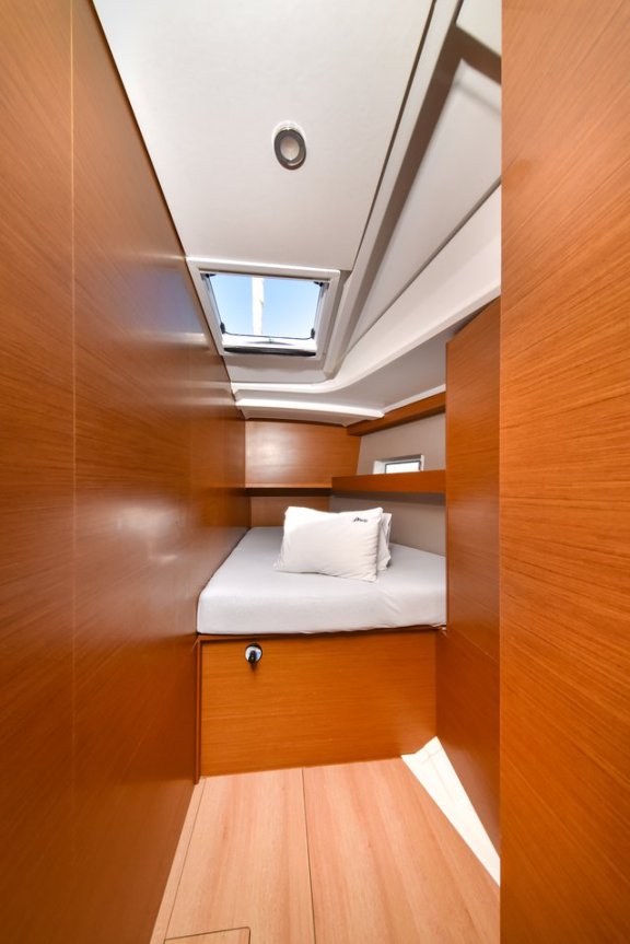 Image of Swannabe yacht #33