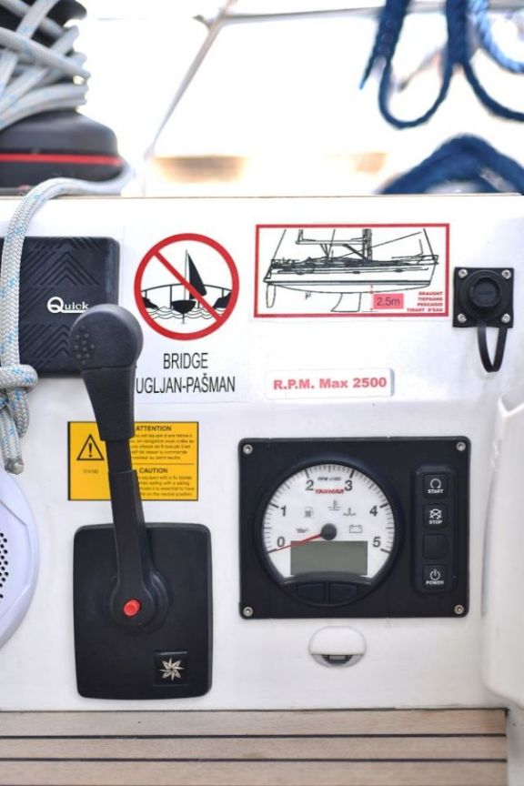 Image of Zephyr B yacht #12