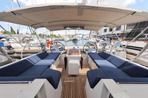 Image of Zephyr B yacht #13