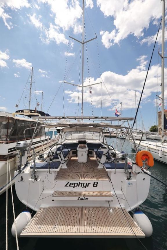 Image of Zephyr B yacht #3