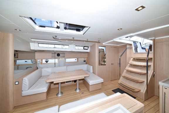Image of Zephyr B yacht #26