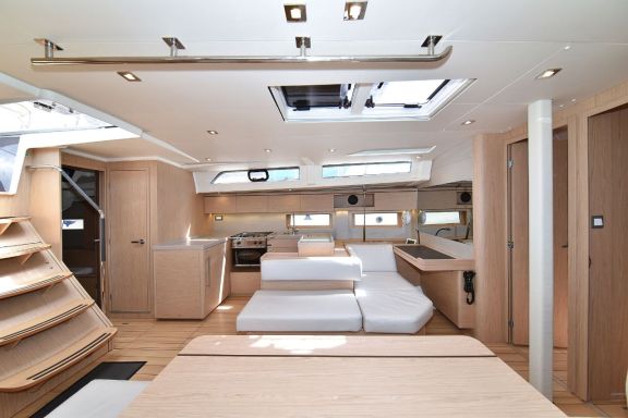 Image of Zephyr B yacht #23