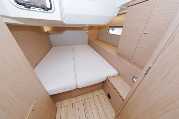 Image of Zephyr B yacht #36