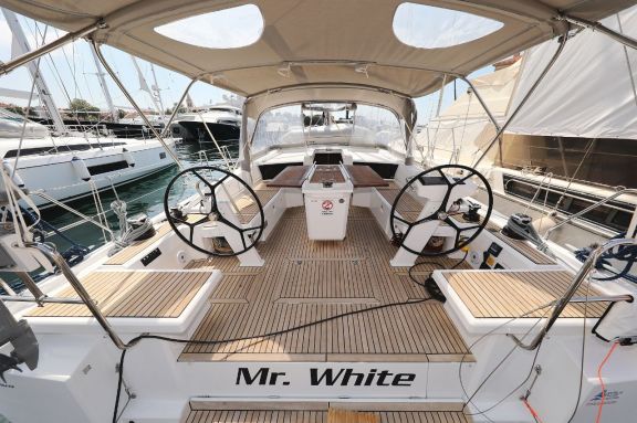 Image of Mr.White yacht #4