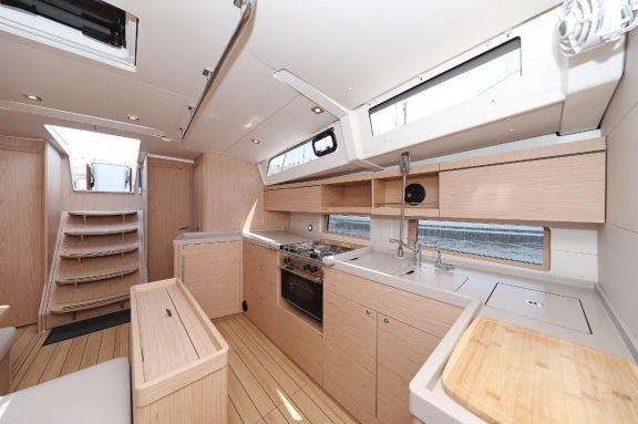 Image of Mr.White yacht #19