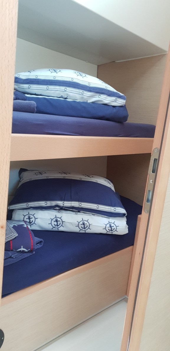 Image of Eagle Ray – Black Edition yacht #11