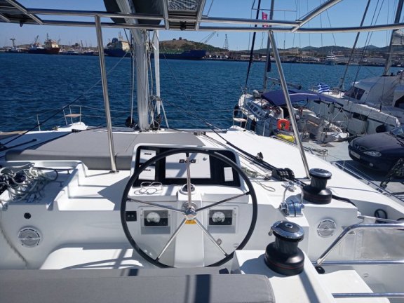 Image of Golden Dream yacht #4