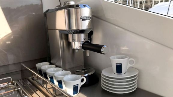 Image of Luna Rossa II yacht #20