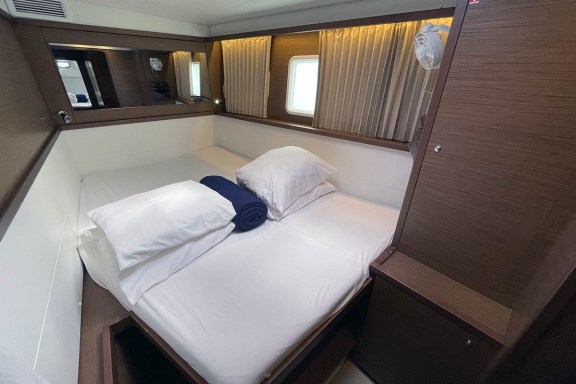 Image of Island Queen yacht #19