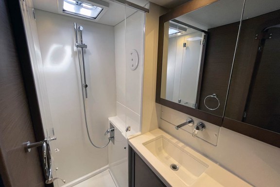 Image of Island Queen yacht #25