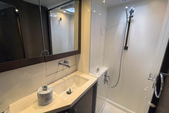 Image of Island Queen yacht #29