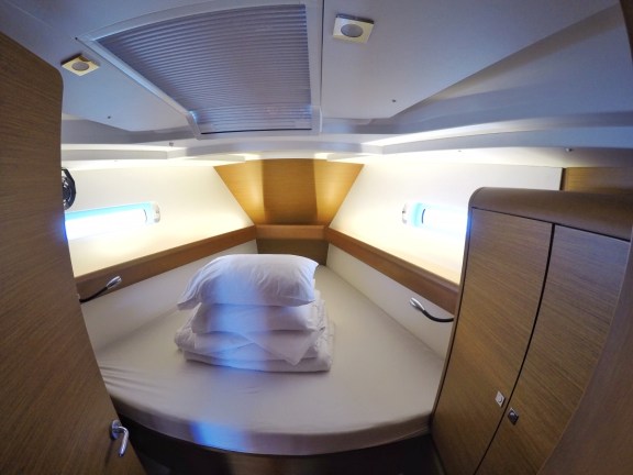 Image of Tardis yacht #9