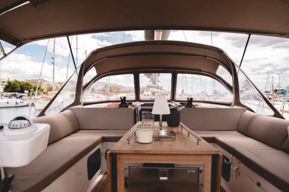 Image of Blue Moon yacht #12