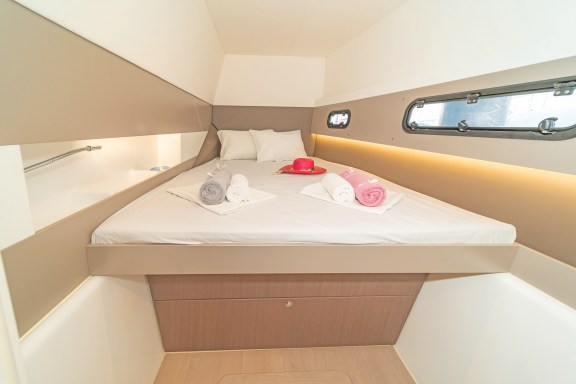 Image of Crystal Waters yacht #6