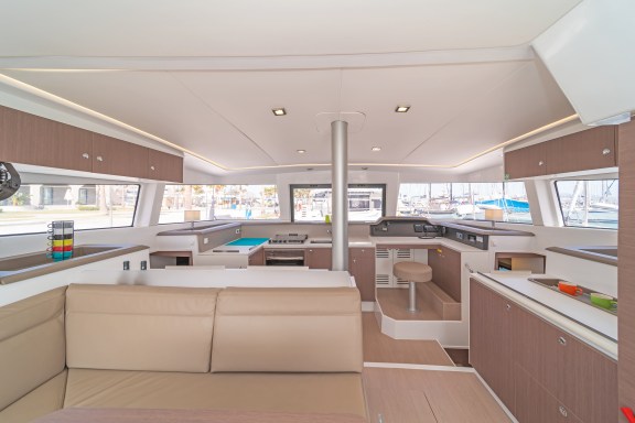 Image of Crystal Waters yacht #8