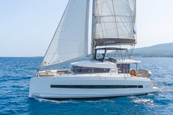 Image of Crystal Waters yacht #14