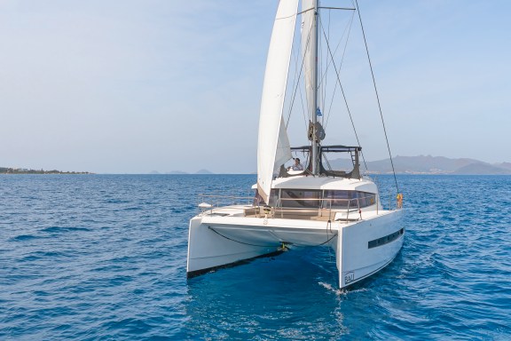 Image of Crystal Waters yacht #18