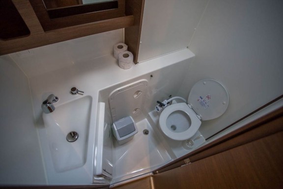 Image of Ariel III yacht #18