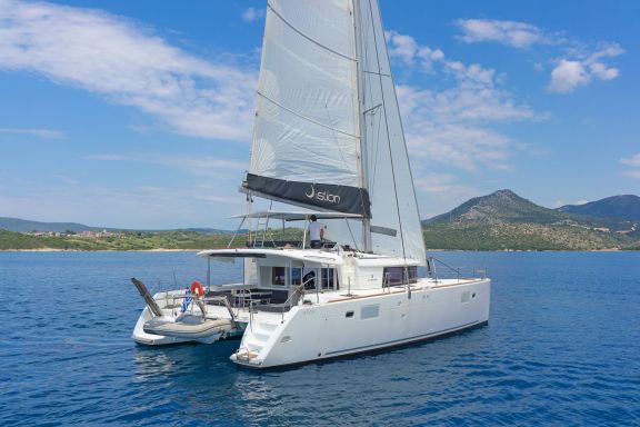 Image of Caretta Nana yacht #6