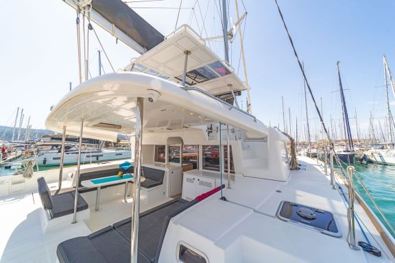 Image of Caretta Nana yacht #9