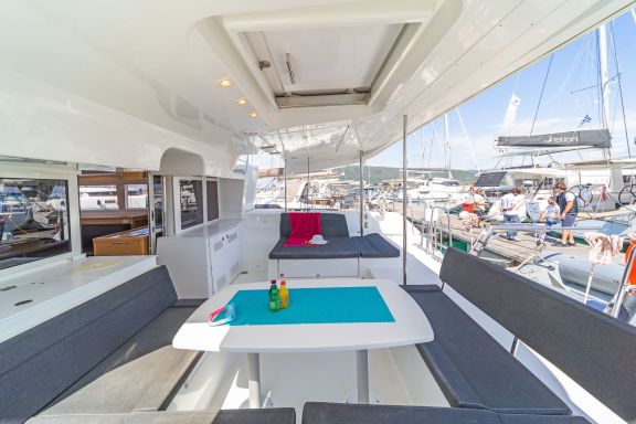 Image of Caretta Nana yacht #10