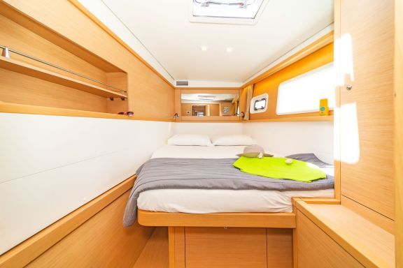 Image of Caretta Nana yacht #16